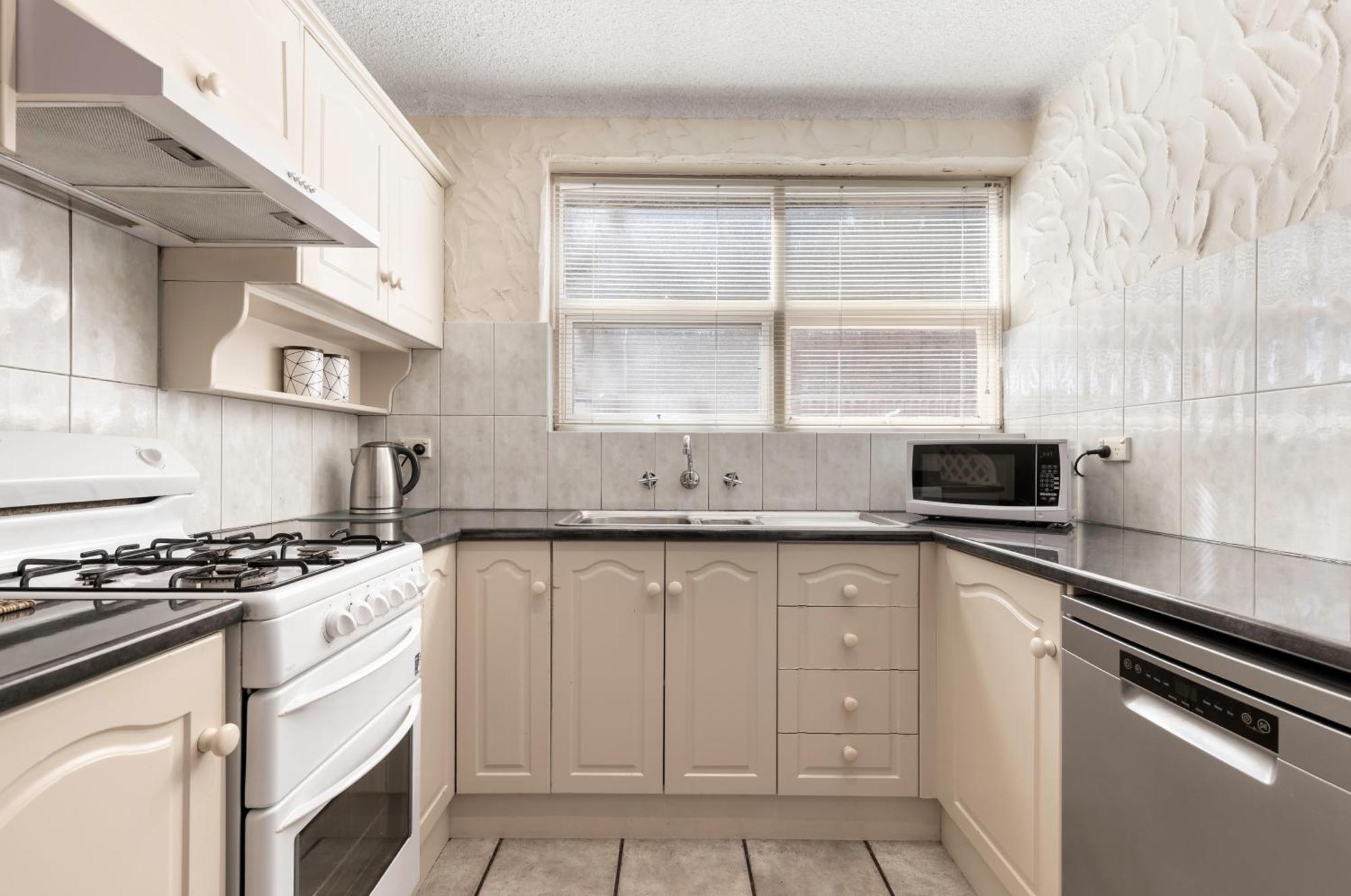 Bayswaterfront Apartments Аделаида Экстерьер фото